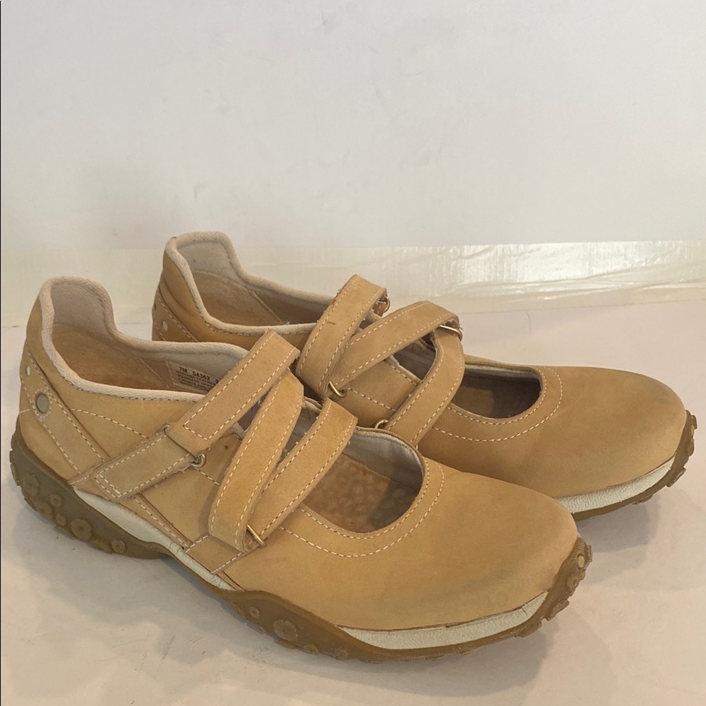 Timberland Women’s Tan Leather Mary Jane Hook and Loop Shoes 54362